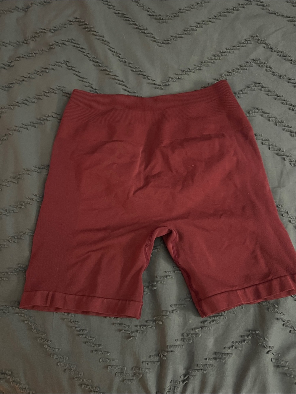 Seamless High-Waist Bike Shorts in Deep Maroon
